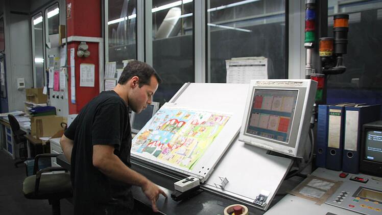Bei der Druckereiführung bei Baumann Druck können die Besucher hinter die Kulissen schauen. Foto: Jennifer Hauser