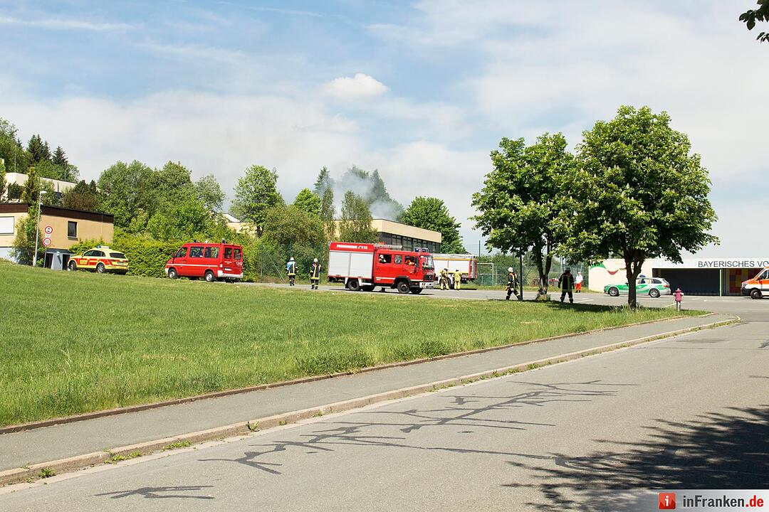 Kreis Hof: Photovoltaikanlage auf Schuldach fängt Feuer