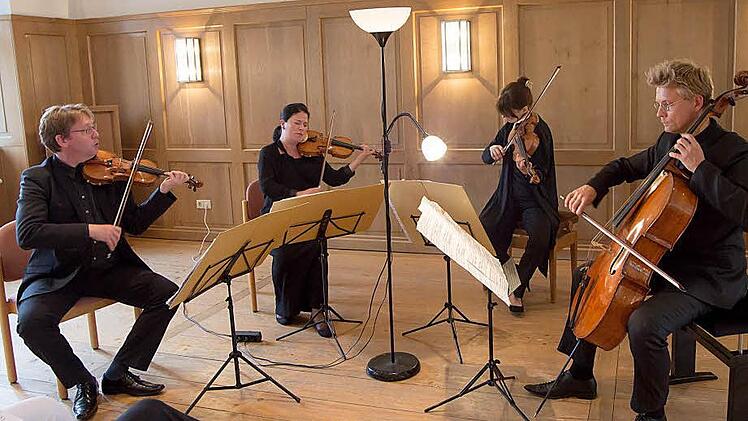 Das Minguet-Quartett präsentierte bei seinem Gastspiel im Kultursaal von Seßlach ein anspruchsvolles Programm mit Werken von Haydn, Debussy und Ravel. Foto: Albert Höchstädter