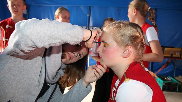 Eindrücke von der Vorstellung der 4. Klassen der Einhard-Grundschule Euerdorf. Foto: Ralf Ruppert