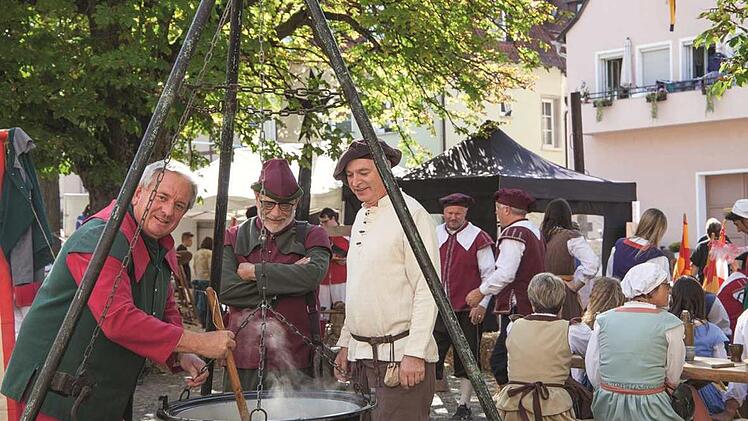 So geht's auch an diesem Wochenende wieder beim Lagerleben am Münnerstädter Anger zu.  Foto: Christine Schikora
