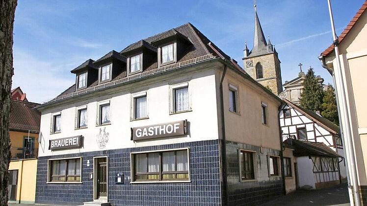 Der Gasthof "Goldenes Lamm" in Eggolsheim ist bereits seit zehn Jahren geschlossen.  Foto: Josef Hofbauer