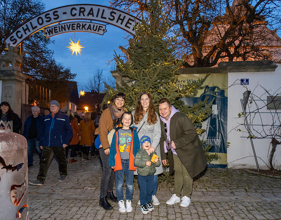 R&ouml;delsee, Traditioneller Weihnachtsmarkt rund um das Schloss