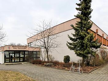 Die Sanierung der Rannunger Mehrzweckhalle wird einige Millionen Euro  kosten. Allein das Architektenhonorar macht nach Schätzungen über 221 000 Euro aus. Die Arbeiten müssen deshalb öffentlich ausgeschrieben werden.Dieter Britz