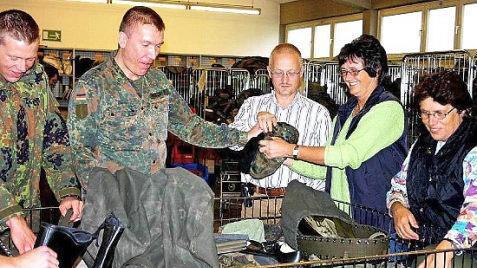 Ende September 2004 gaben die letzten Soldaten in der Bekleidungskammer der StOV ihre Ausrüstungsgegenstände ab.