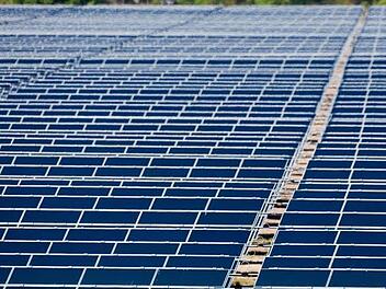 Bei Untersteinach ist eine große Freiflächen-Photovoltaikanlage geplant.