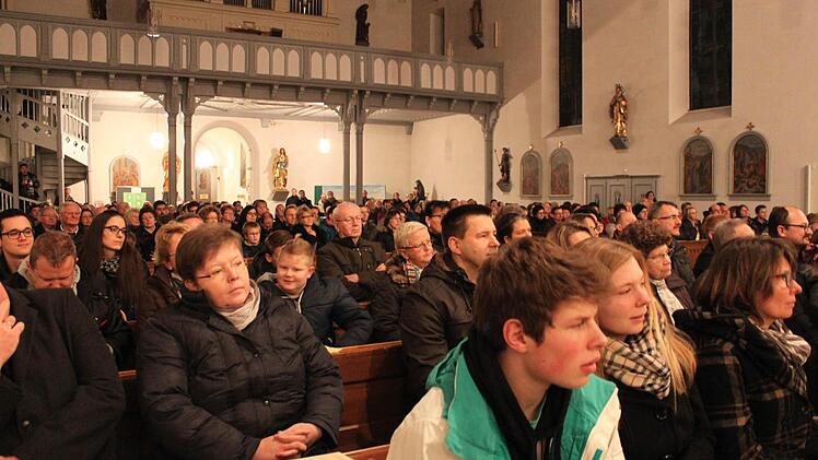 Die Kirche war voll besetzt. Foto: Carmen Schwind