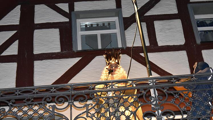 Das Nürnberger Christkind in Gräfenberg Foto: Petra Malbrich