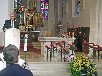 Landrat Klaus Löffler fasste ein Bündel an Gedanken und Gefühlen, Emotionen und Erinnerungen in eindrückliche Worte.