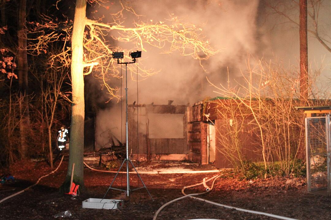 Mittelfranken: Wohnhaus brennt völlig nieder