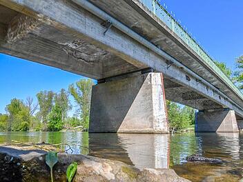 Der Neubau der Buger Brücke ist nur eines von vielen Projekten, die  unsicher geworden sind.  Die Corona-Krise stellt die Stadtfinanzen vor ungeahnte Herausforderungen. Foto: Ronald Rinklef
