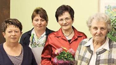 Auch Manuela Krauß und Sieglinde Rotleder (von links) wurden geehrt. Foto:Katharina Müller-Sanke