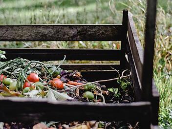 Einen Kompost anlegen: Ganz einfach D&uuml;nger herstellen