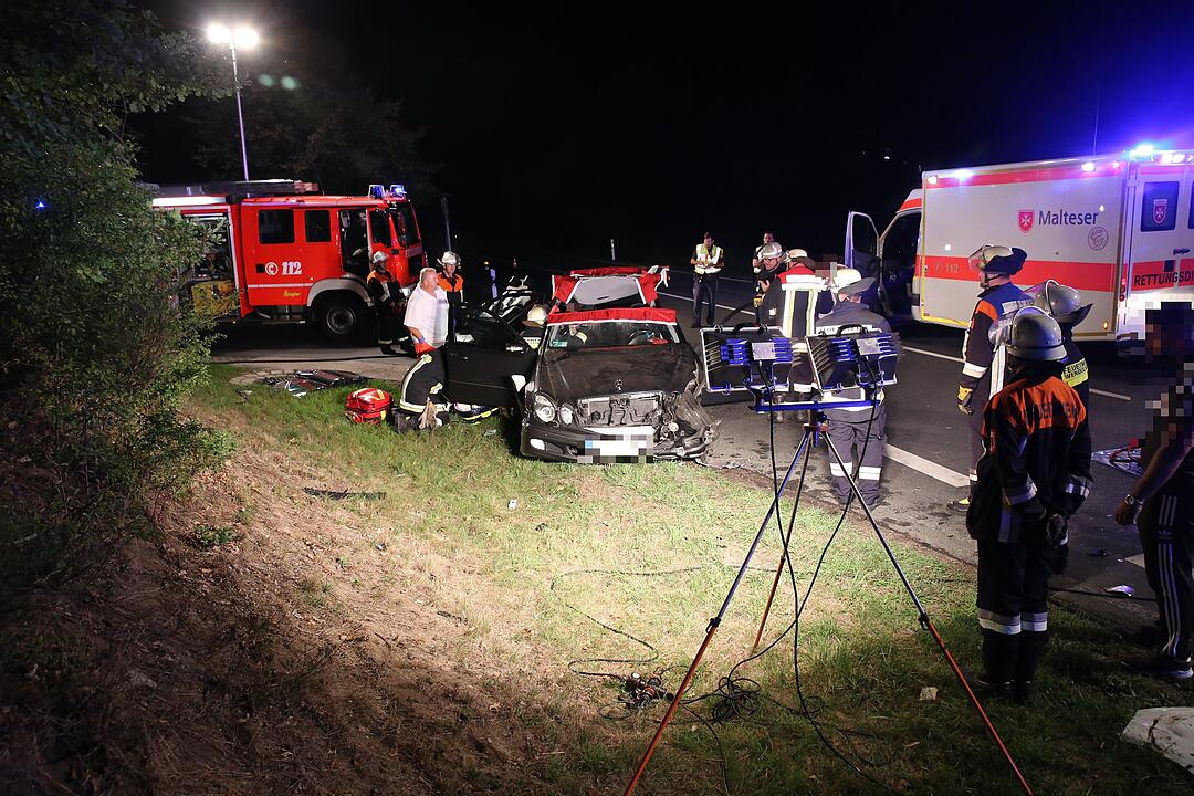 Vier Schwerverletzte bei Unfall nahe Wendelstein