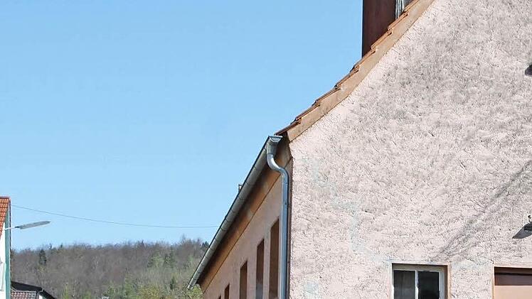 Nicht in bestem Zustand: Das alte Gerätehaus in Burghausen.
