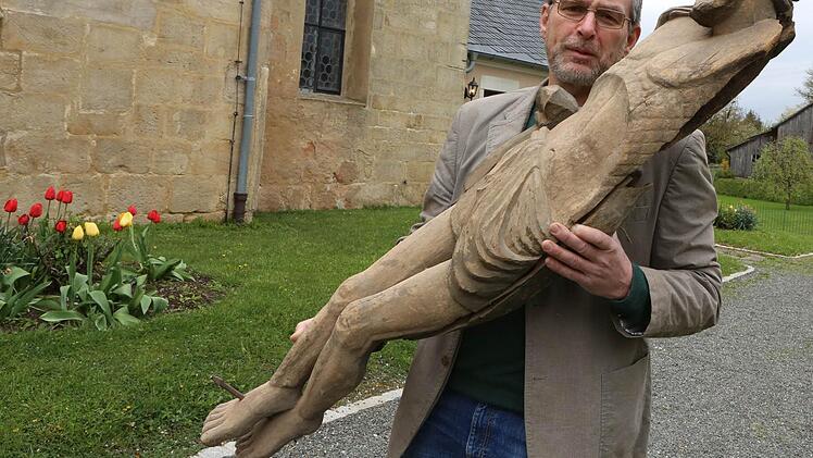 "Er" ist gar nicht schwer, meint Pfarrer Raimund Pretzer, ...