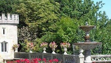 So sieht dieser Teil der Terrasse heute ohne das herzogliche Paar aus.Foto: Jochen Berger