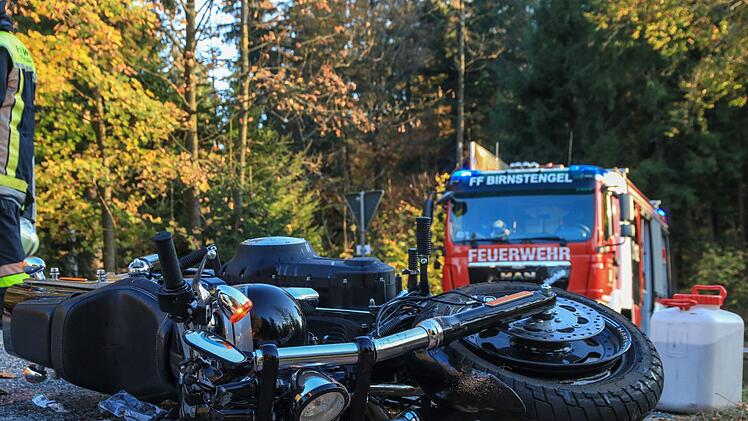 Bei einem Verkehrsunfall im Kreis Bayreuth ist ein Motorradfahrer schwer verletzt worden. Foto: News5/Merzbach