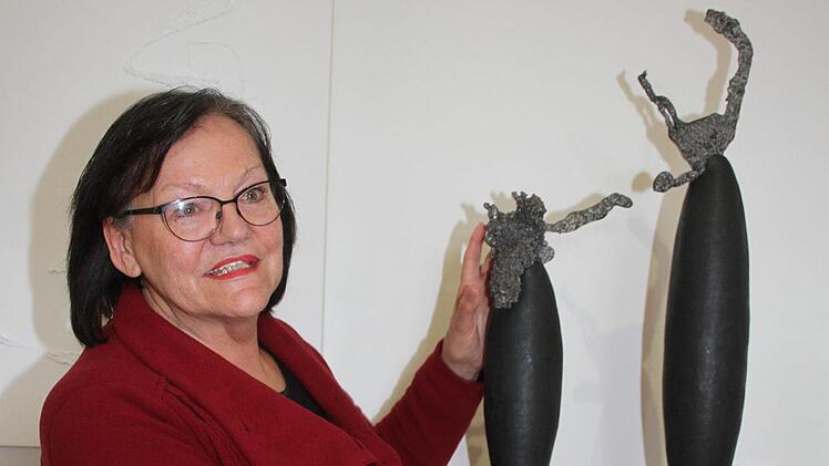 "Himmel und Hölle" -  die Stelen von Anita Magdalena Franz. Foto: Sonny Adam