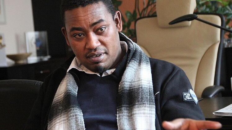 Spricht mittlerweile im Namen aller 21 Flüchtlinge in der Bamberger Straße: Mekonenn Taye im Landratsamt Forchheim.