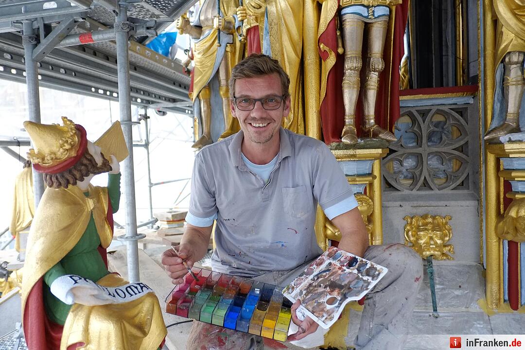 So wird der Schöne Brunnen in Nürnberg restauriert