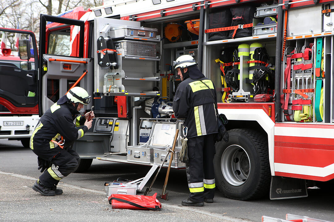 Nürnberg: Dachbrand in der Meistersingerhalle