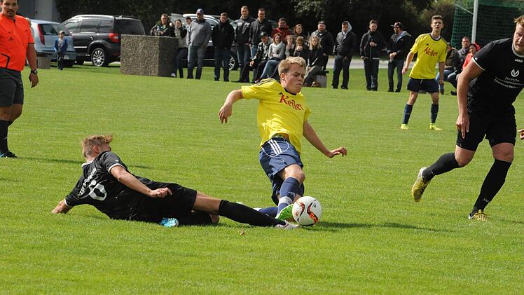 Bilder vom Spiel der Woche bei der SG Oberleicjhtersbach/Modlos gegen den TSV Stangenroth. Foto: Hopf