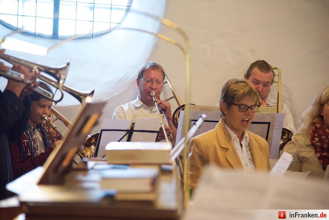 Nach einjähriger Kirchensanierung: Hannberg feiert die Wiedereröffnung der Wehrkirche der Pfarrei Geburt Mariens Hannberg