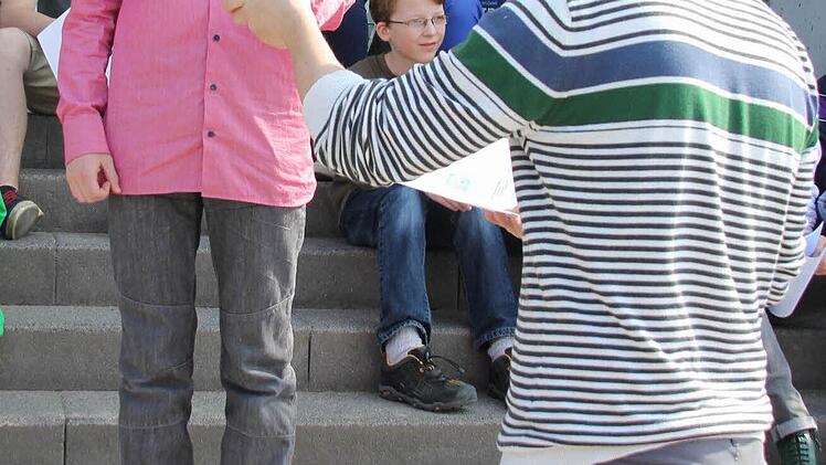 Ein Erdkundespiel namens Buxtehude gab's als Preis für den Schulsieger.