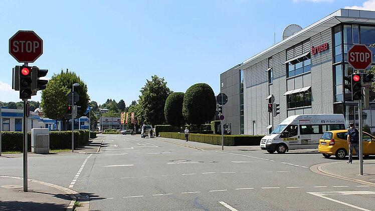Auch an der Ecke Ernst-Faber-/Max-Brose-Straße wird nachts abgeschaltet. Fotos: Ulrike Nauer