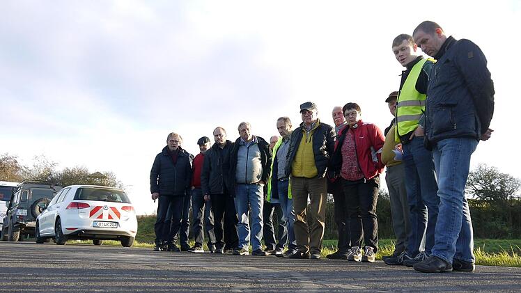 Oberelldorf: Die Kreisstraße CO 16 muss Richtung Lechenroth dringend saniert werden. Auch wenn dort nur 200 Autos am Tag unterwegs sind.Berthold Köhler