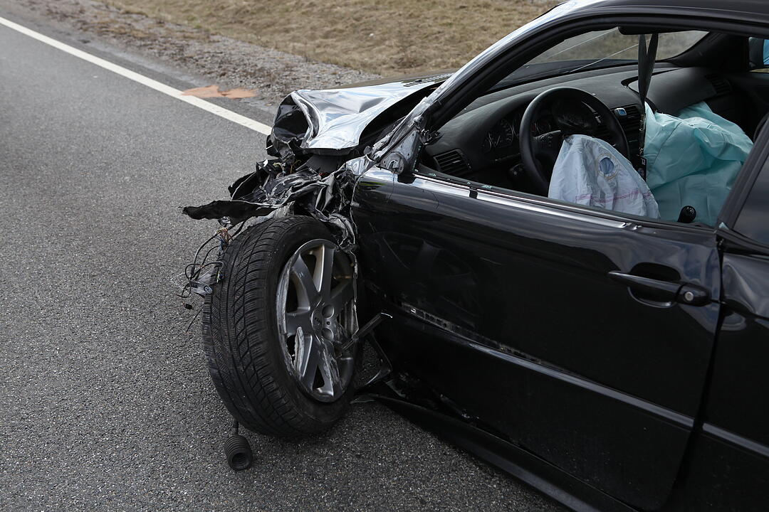 Fünf Verletzte, Kind in Lebensgefahr - Unfall im Kreis Ansbach