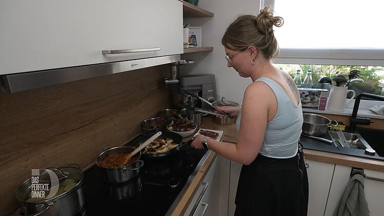 Ausgerechnet heute werden die m&uuml;hevoll selbstgemachten Pierogi in der Pfanne zu braun.