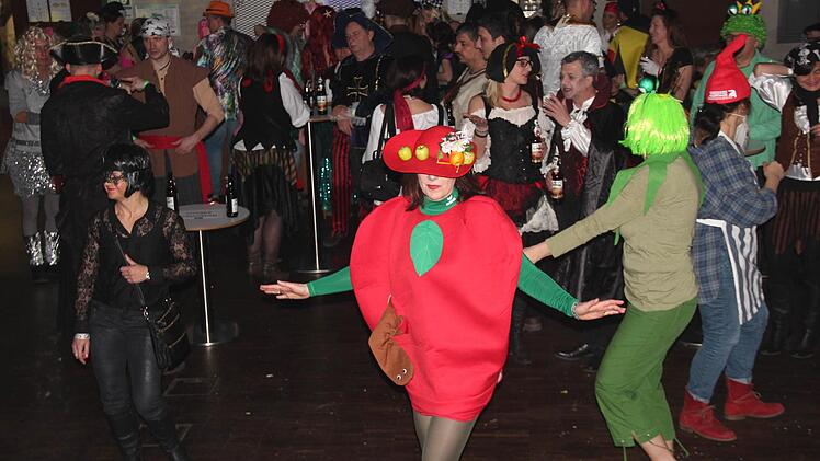 Viel Spaß hatten die Höchstadter Fosänachter in der Kulturfabrik. Foto: Johanna Blum