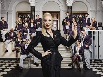 D&eacute;sir&eacute;e Nick schult ihre Sch&uuml;tzlinge f&uuml;r ein Leben im Rampenlicht.