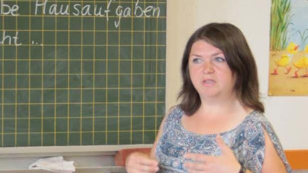 Natalia Weiche gibt seit eineinhalb Jahren Deutsch-Förderkurse für Flüchtlingskinder an der Mainleuser Schule. Foto: Jürgen Gärtner