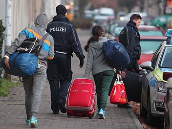 Im Landkreis Lichtenfels sollte ein Flüchtling abgeschoben werden.Sebastian Willnow/dpa-Zentralbild/dpa/ Symbolbild