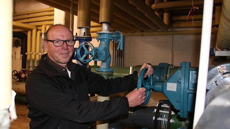 Bilder aus dem Hallenbad. Foto: Ralf Ruppert