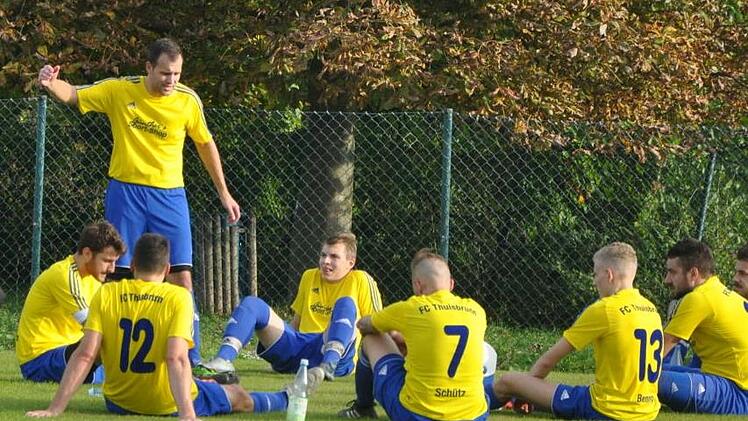 Das Halbzeit-Donnerwetter von Gästespielertrainer Steffen Staudinger scheint gewirkt zu haben, auch wenn seine Leute in der Pause noch die Köpfe hängen ließen.