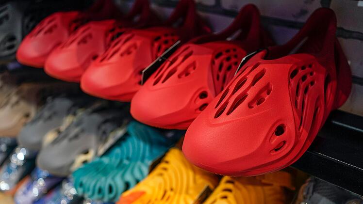 Adidas - «Yeezy»-Schuhen