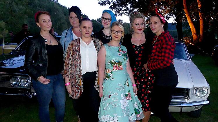 Jenny aus Kronach (Zweite von rechts) feierte mit Freundinnen ihren 27. Geburtstag.