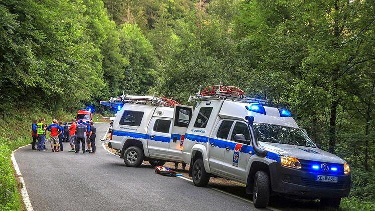 Am Freitagnachmittag kam es laut Polizei Lichtenfels an der "Roten Wand", einem beliebten Kletterfelsen im Kleinziegenfelder Tal im Weismainer Stadtgebiet, zu einem tragischem Kletterunfall.