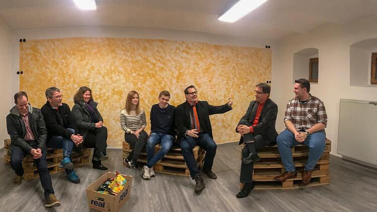 Impressionen vom Besuch im neuen Stadtsteinacher Jugendtreff. Foto: Ronald Rinklef