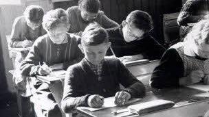 Landrat Günther Denzler als Schüler, der in den Ferien zum Ernteeinsatz ausrückte.  Foto: pr