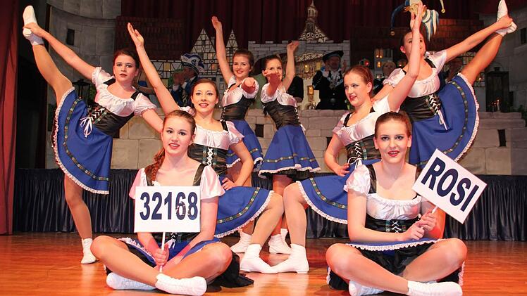 In feschen Dirndln glänzten die Tänzerinnen vom Lichtenfelser Balletstudio Doril Diroll mit ihrem Bayern-Rock.