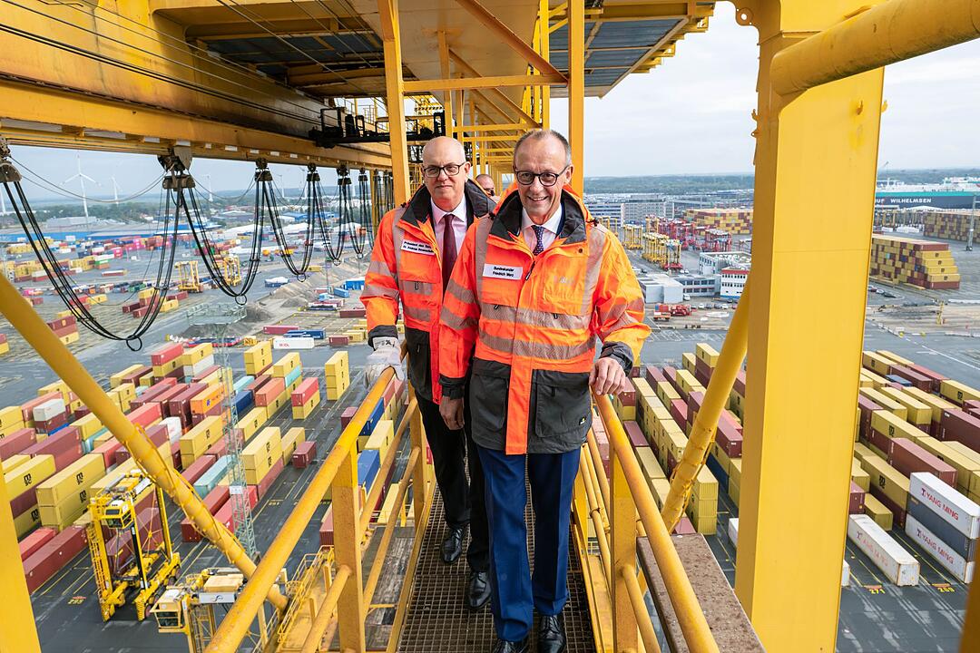 Bundeskanzler Merz zum Antrittsbesuch in Bremerhaven