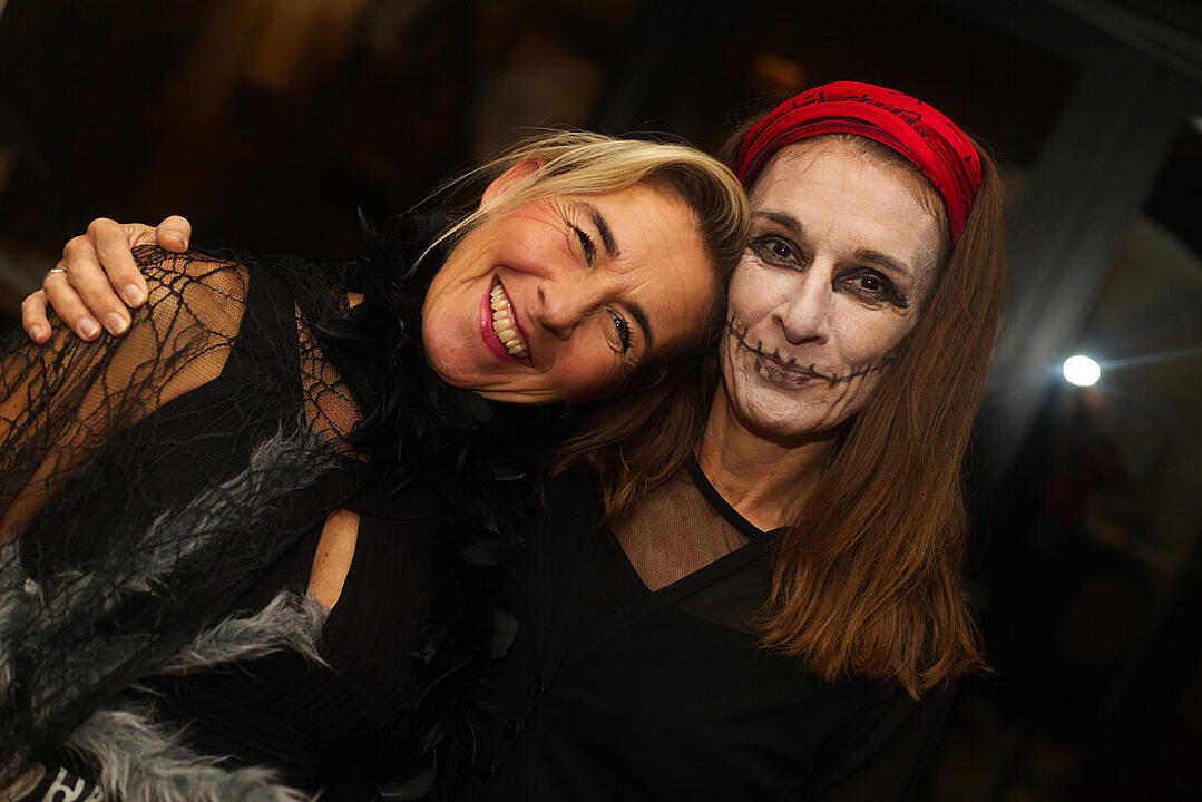 ME & MY (ZOMBIE) GIRLS HALLOWEEN