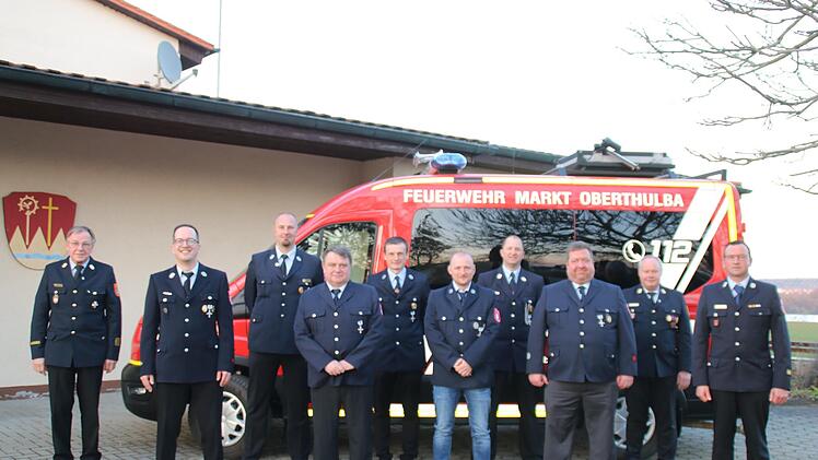 Ehrungen 25 Jahre (von links): KBR Benno Metz, Florian Haas, Thomas Gessner, Detlef Schaupp, Holger Schäfer, Frank Müller, Manuel Glöckner, Jörg Bohnsack, KBI Thomas Eyrich und KBM Torsten Büchner.