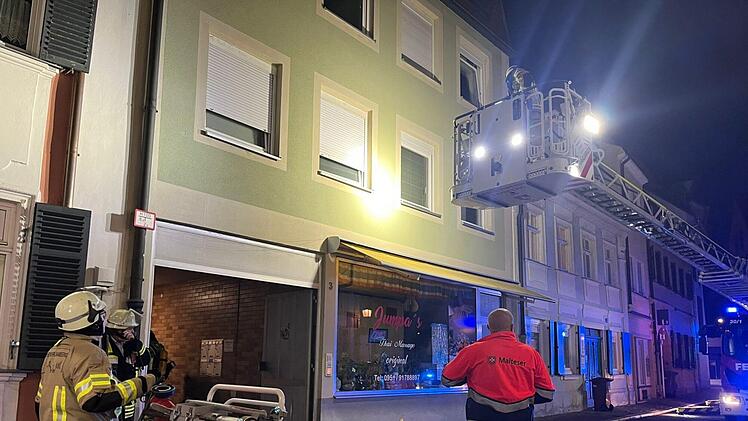 Bamberg: Feuerwehr rettet Bewohner aus verrauchter Wohnung
