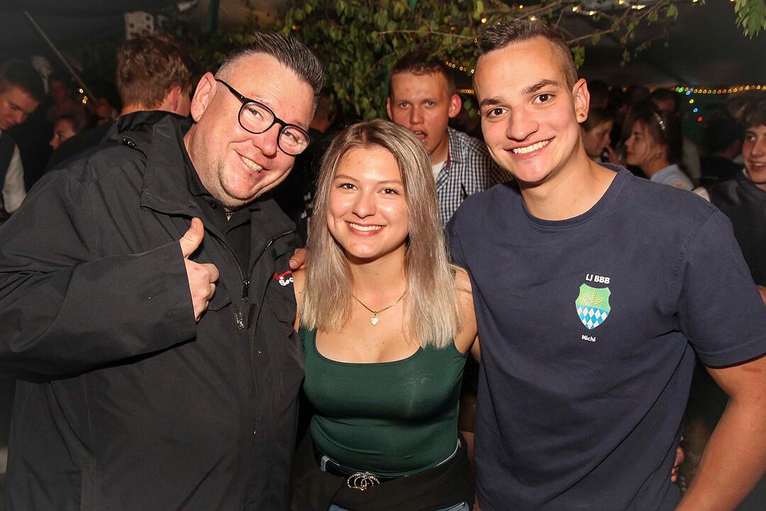 Gro&szlig;losnitz feiert!